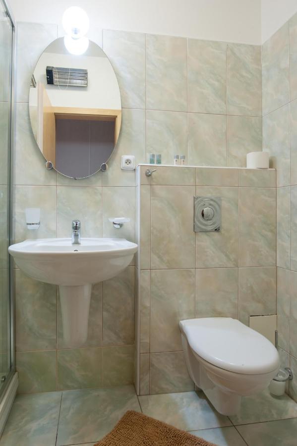Apartmany Marco Shipping Ceske Budejovice Exterior photo